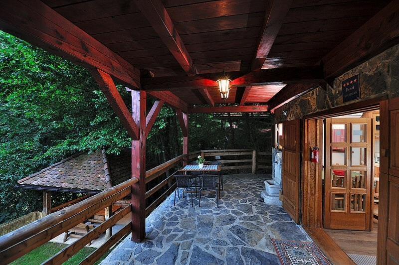 Apartment Drvena Kuca Mreznica Gornji Zvečaj Стая снимка