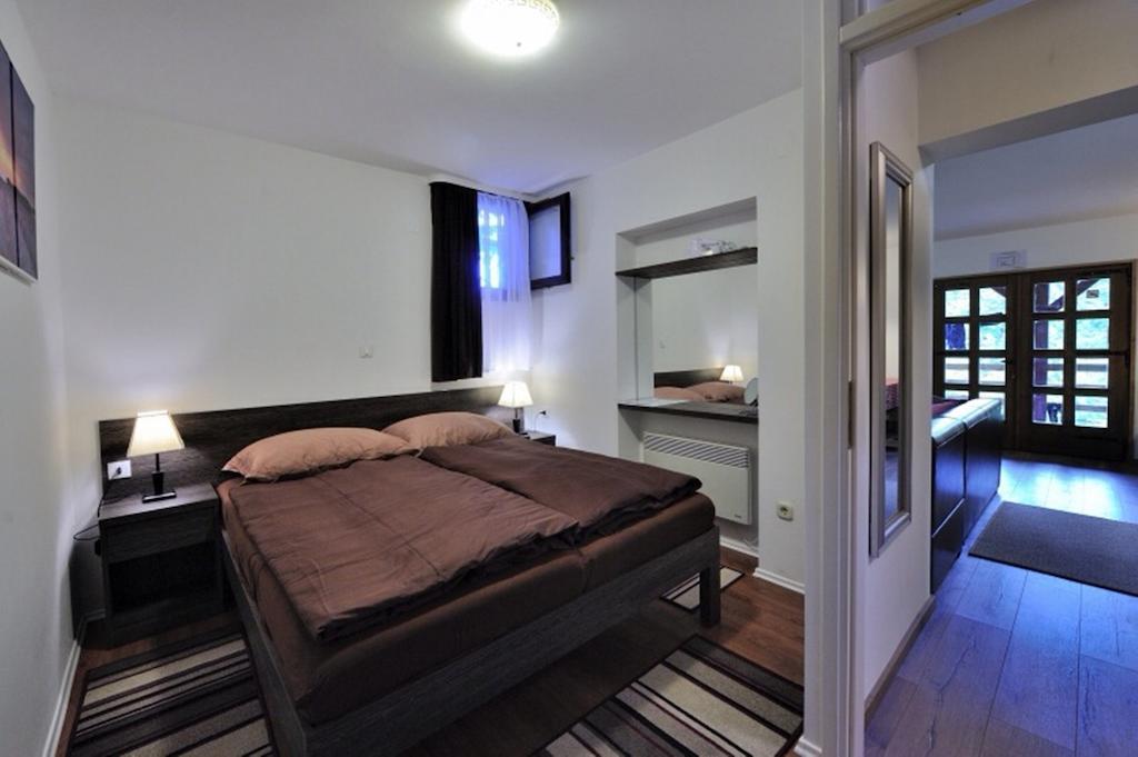 Apartment Drvena Kuca Mreznica Gornji Zvečaj Стая снимка